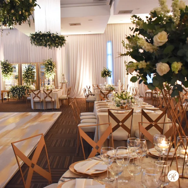 Sincronizar corazones y colores, son pasos fundamentales para la fiesta perfecta.✨ 

Nos encantaría poder crear el evento de tus sueños. Eventos como: 
Baby Shower
Bodas
XV años
Y más
¿Estás listo para tu evento?

#salonyjardinlaronda #weddingseason2025 #larondasalonyjardin #salonlaronda #wedding #eventsdesign #eventoslaronda #XVaños #event #bodas #sweet16 #sweet16ideas #eventplanner #eventosespeciales